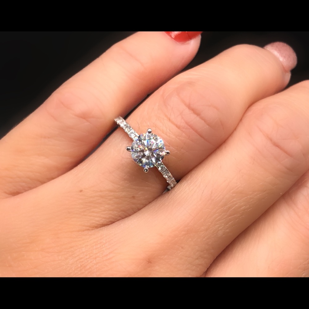 1ct moissanite ring with Certificate